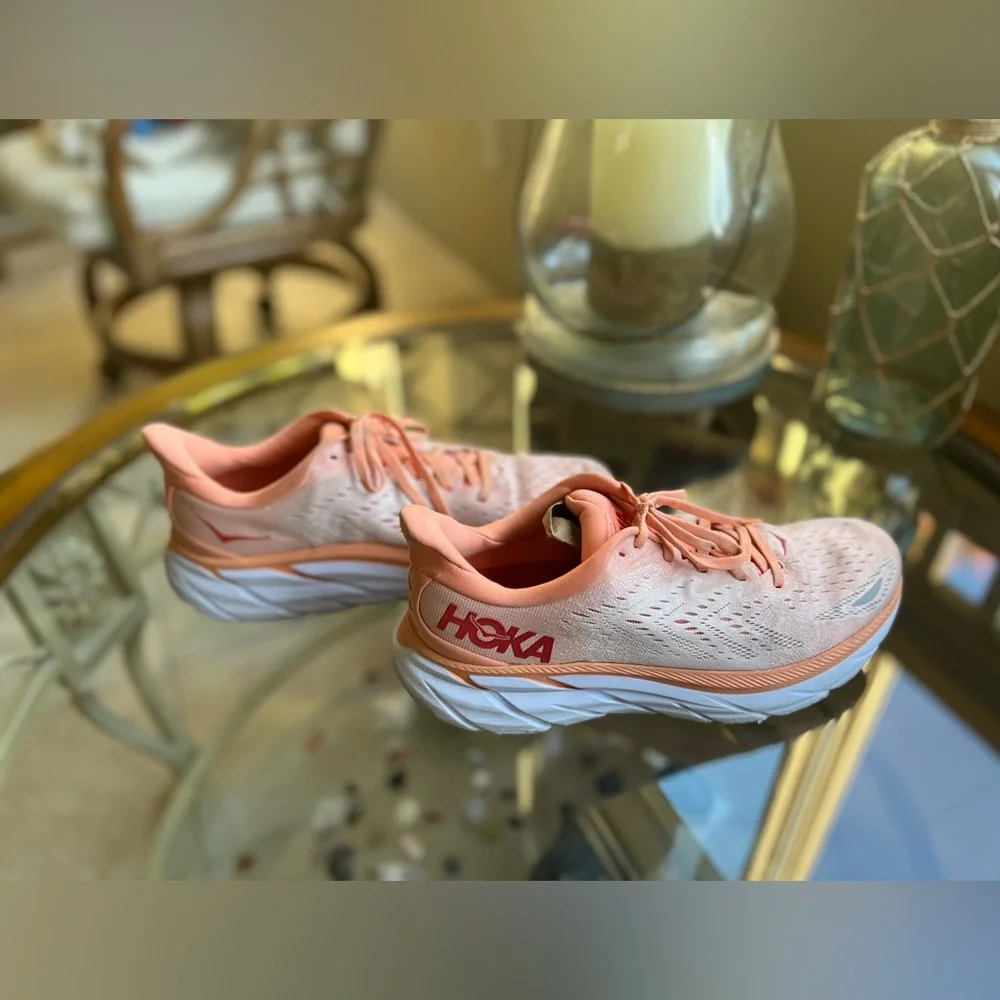 🦩Hoka🦩-Women's Pink Running Shoes-Sz 10 Clifton 8 - Picture 3 of 12
